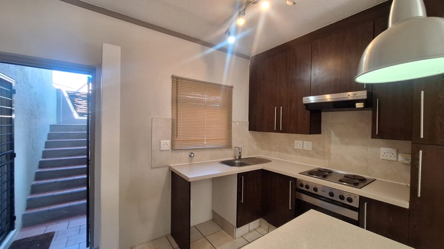 1 Bedroom Property for Sale in Lonehill Gauteng