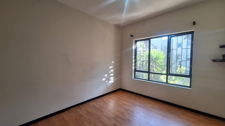 1 Bedroom Property for Sale in Lonehill Gauteng