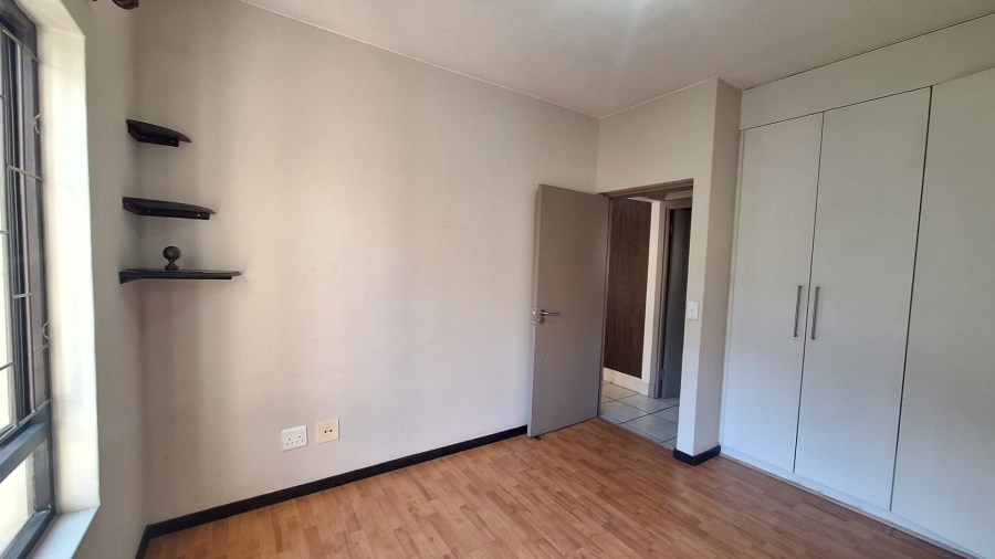 1 Bedroom Property for Sale in Lonehill Gauteng