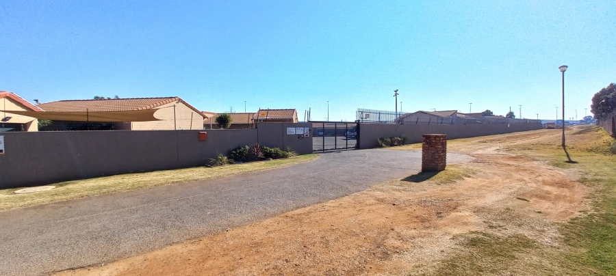 2 Bedroom Property for Sale in Witfield Gauteng