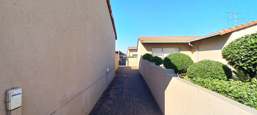 2 Bedroom Property for Sale in Witfield Gauteng