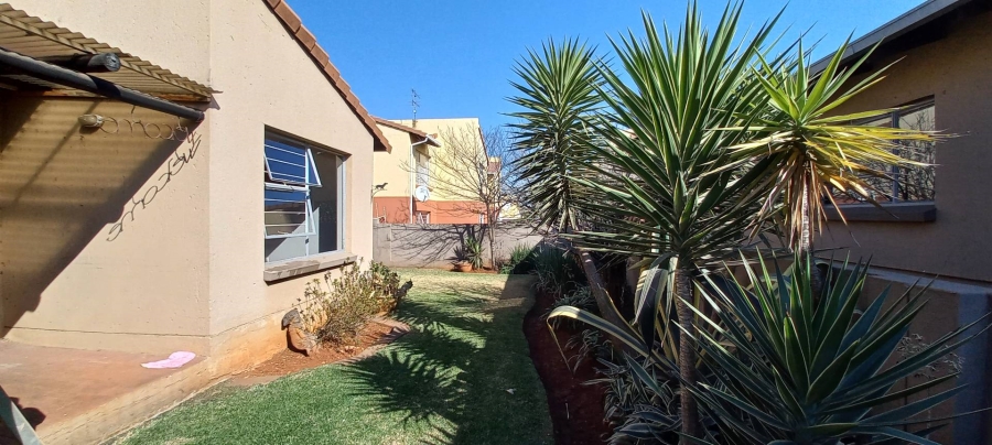2 Bedroom Property for Sale in Witfield Gauteng