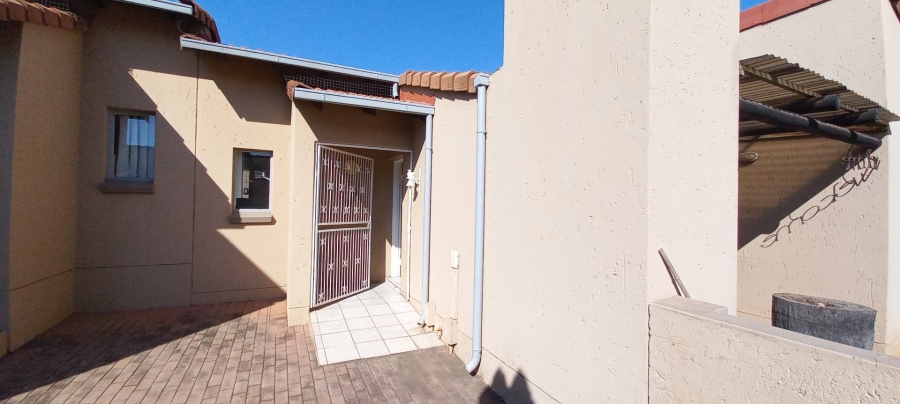 2 Bedroom Property for Sale in Witfield Gauteng