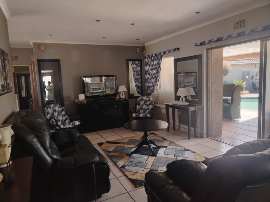3 Bedroom Property for Sale in Van Riebeeck Park Gauteng