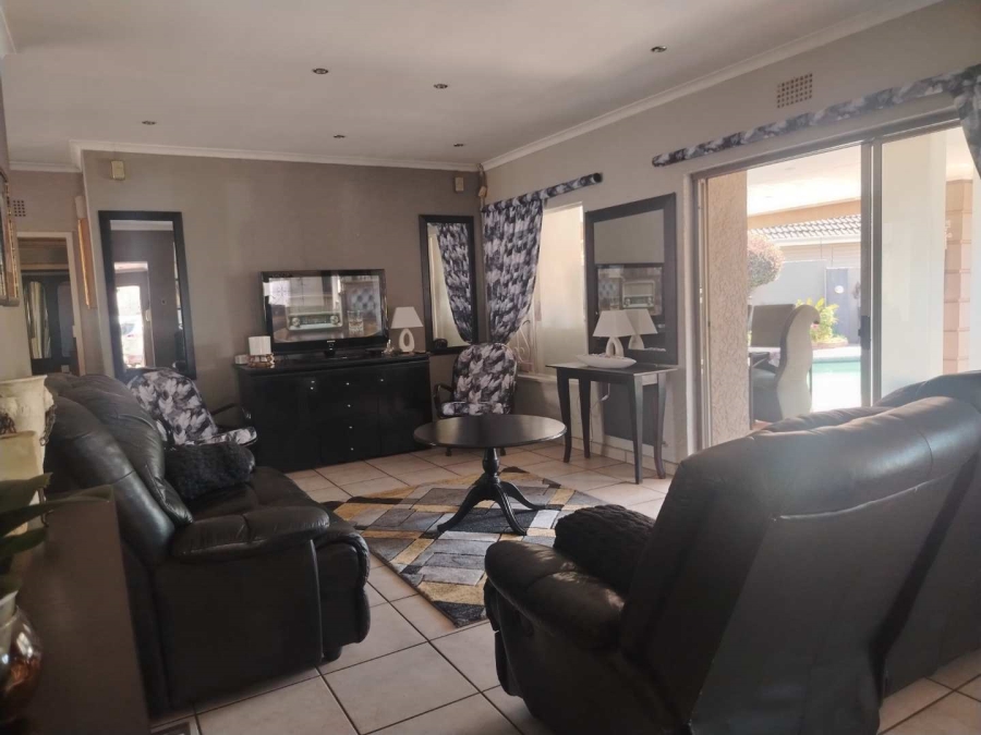 3 Bedroom Property for Sale in Van Riebeeck Park Gauteng
