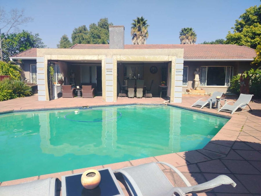 3 Bedroom Property for Sale in Van Riebeeck Park Gauteng