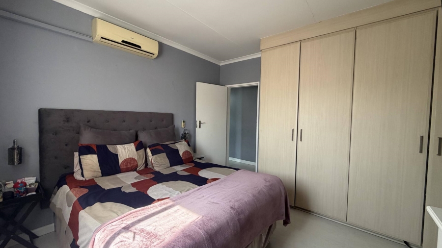 2 Bedroom Property for Sale in Noordwyk Gauteng