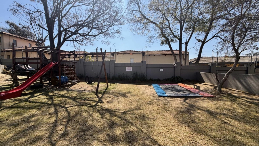 2 Bedroom Property for Sale in Noordwyk Gauteng