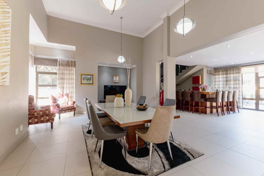 4 Bedroom Property for Sale in Woodhill Estate Gauteng