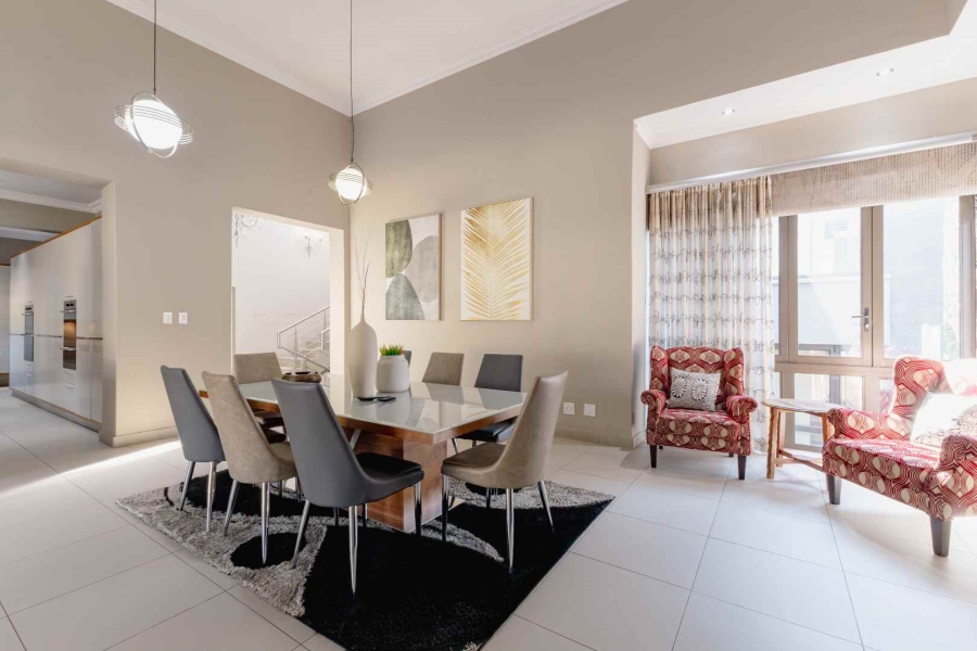 4 Bedroom Property for Sale in Woodhill Estate Gauteng