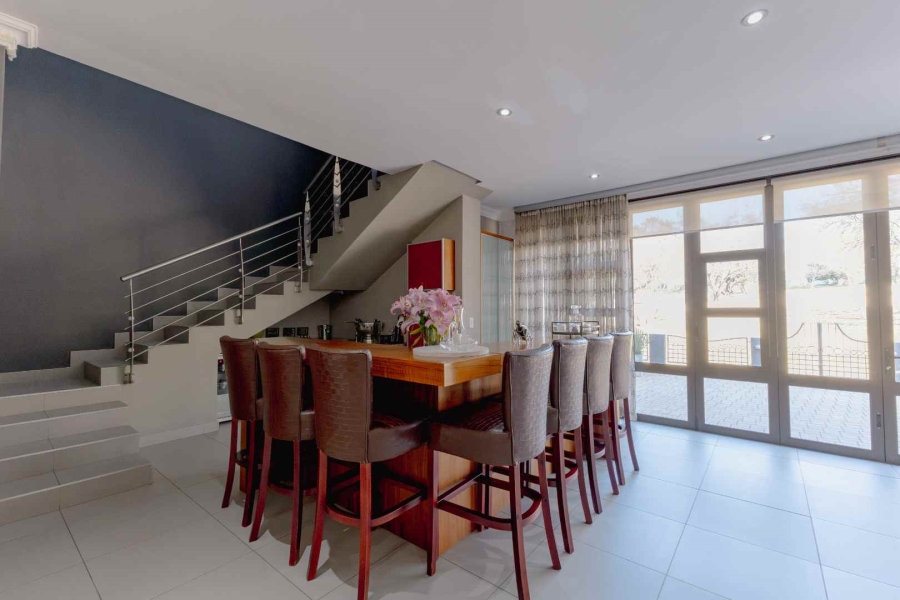 4 Bedroom Property for Sale in Woodhill Estate Gauteng