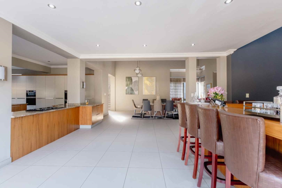 4 Bedroom Property for Sale in Woodhill Estate Gauteng