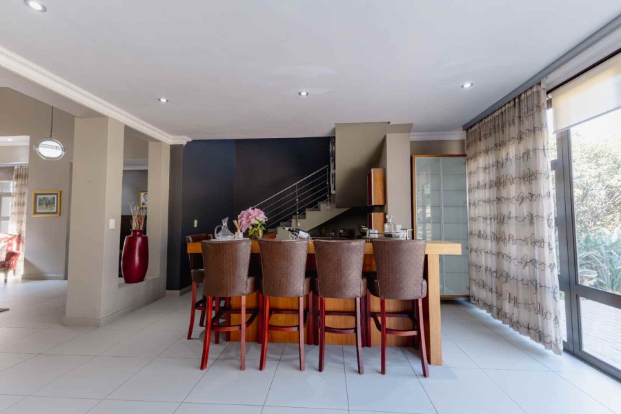 4 Bedroom Property for Sale in Woodhill Estate Gauteng