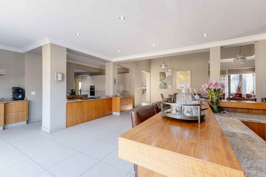 4 Bedroom Property for Sale in Woodhill Estate Gauteng