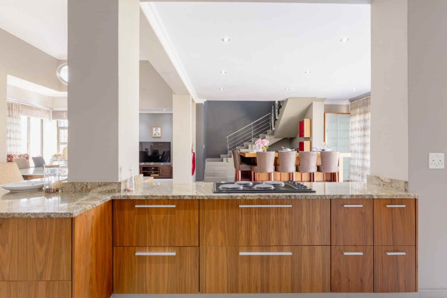 4 Bedroom Property for Sale in Woodhill Estate Gauteng