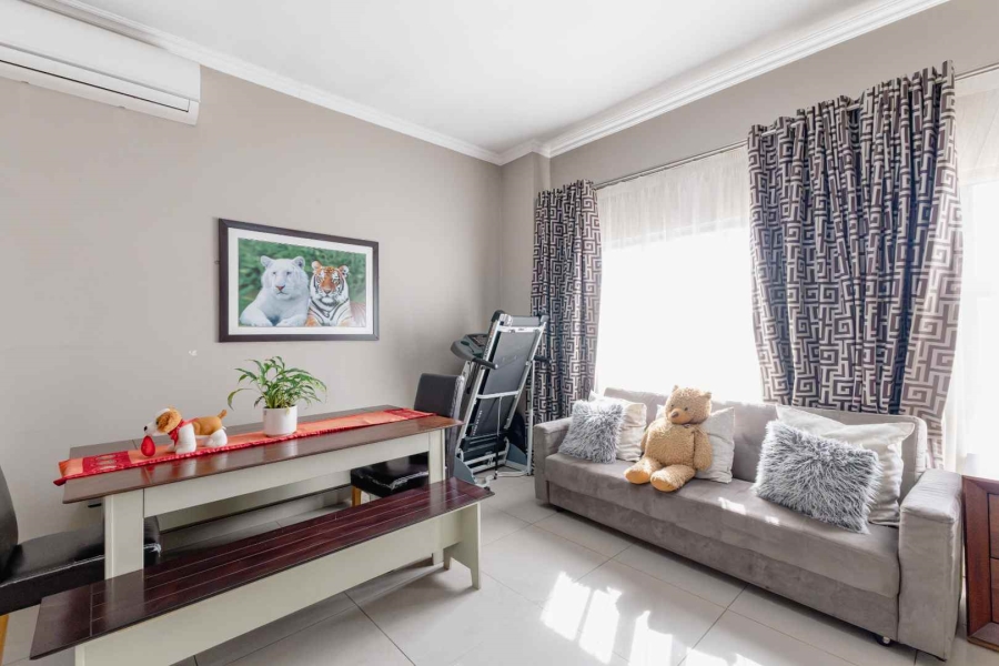 4 Bedroom Property for Sale in Woodhill Estate Gauteng