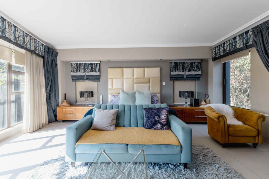 4 Bedroom Property for Sale in Woodhill Estate Gauteng