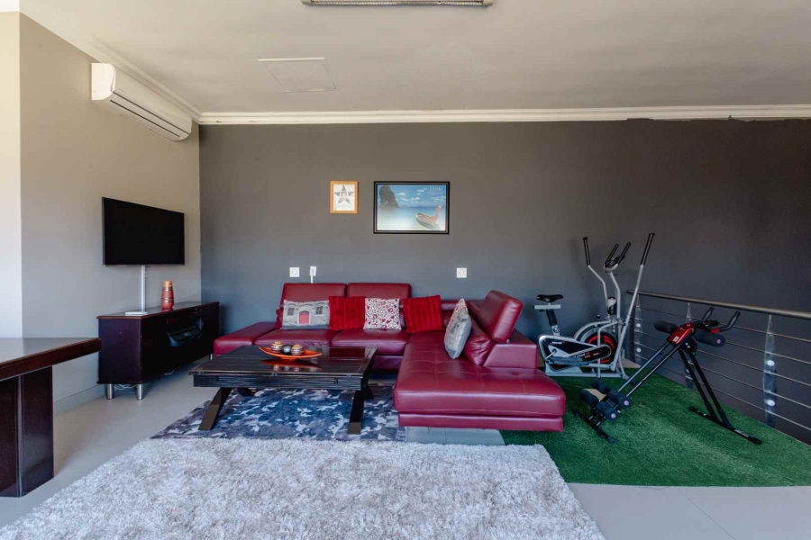 4 Bedroom Property for Sale in Woodhill Estate Gauteng