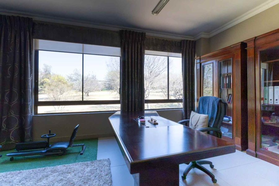 4 Bedroom Property for Sale in Woodhill Estate Gauteng