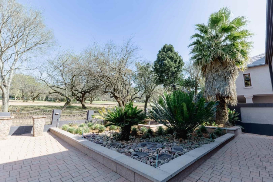 4 Bedroom Property for Sale in Woodhill Estate Gauteng