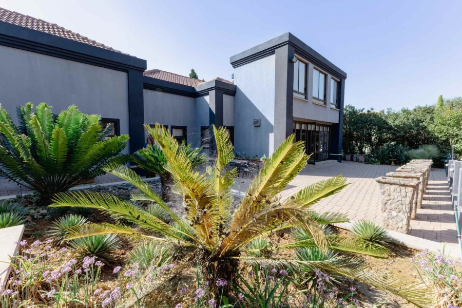 4 Bedroom Property for Sale in Woodhill Estate Gauteng