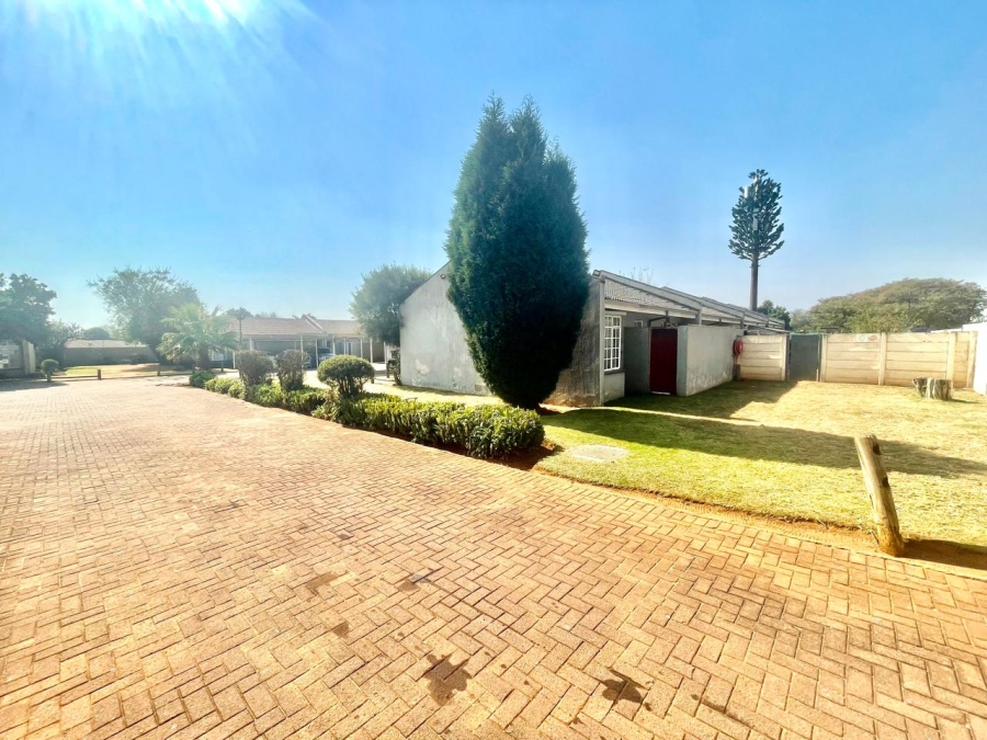 3 Bedroom Property for Sale in Birch Acres Gauteng