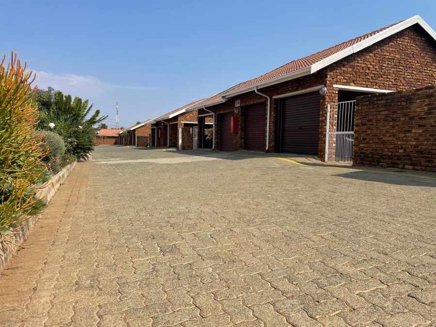 2 Bedroom Property for Sale in Norkem Park Gauteng