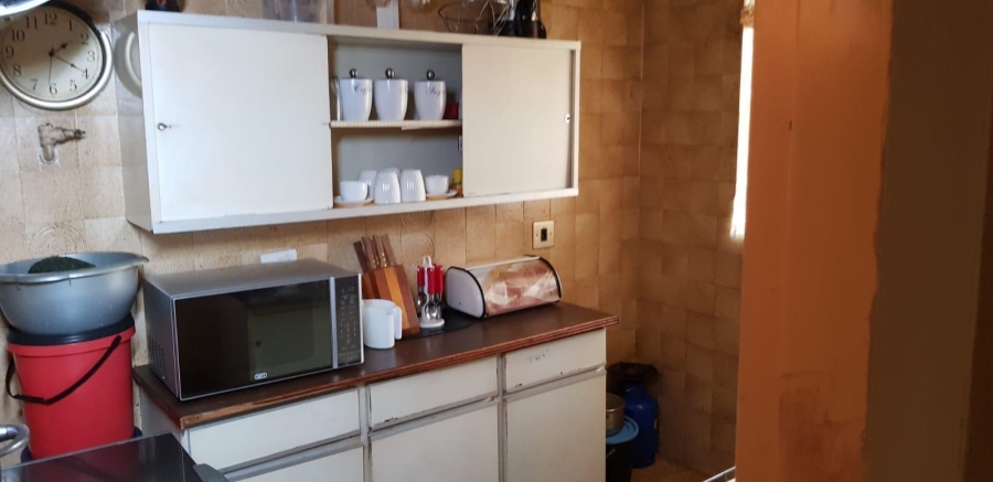 1 Bedroom Property for Sale in Rhodesfield Gauteng