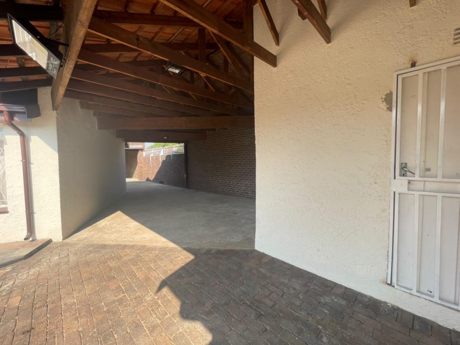 To Let 2 Bedroom Property for Rent in Edleen Gauteng