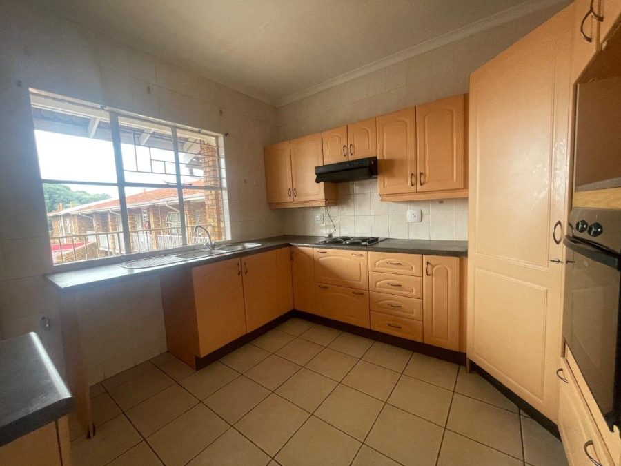 2 Bedroom Property for Sale in Edleen Gauteng