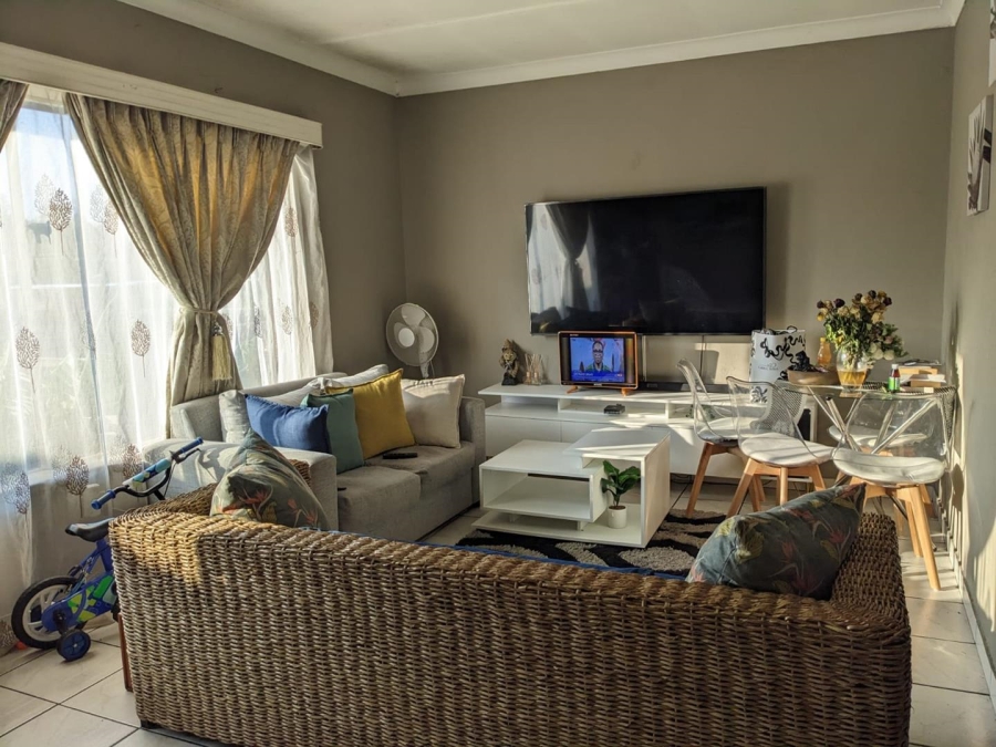1 Bedroom Property for Sale in Windsor East Gauteng