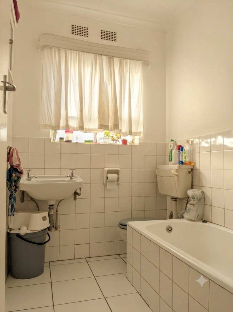 1 Bedroom Property for Sale in Windsor East Gauteng