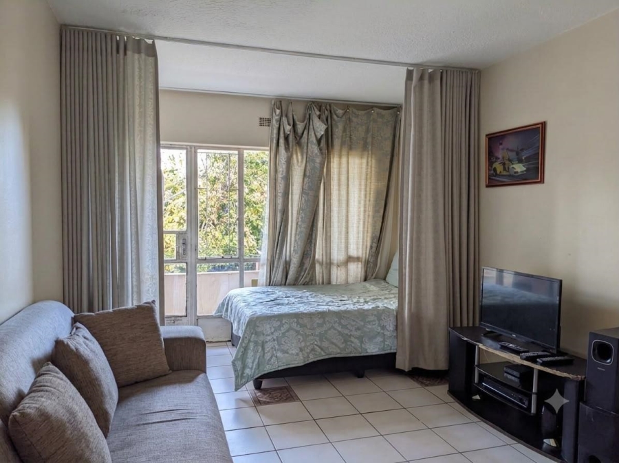 1 Bedroom Property for Sale in Windsor East Gauteng