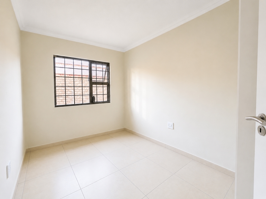 3 Bedroom Property for Sale in New Redruth Gauteng