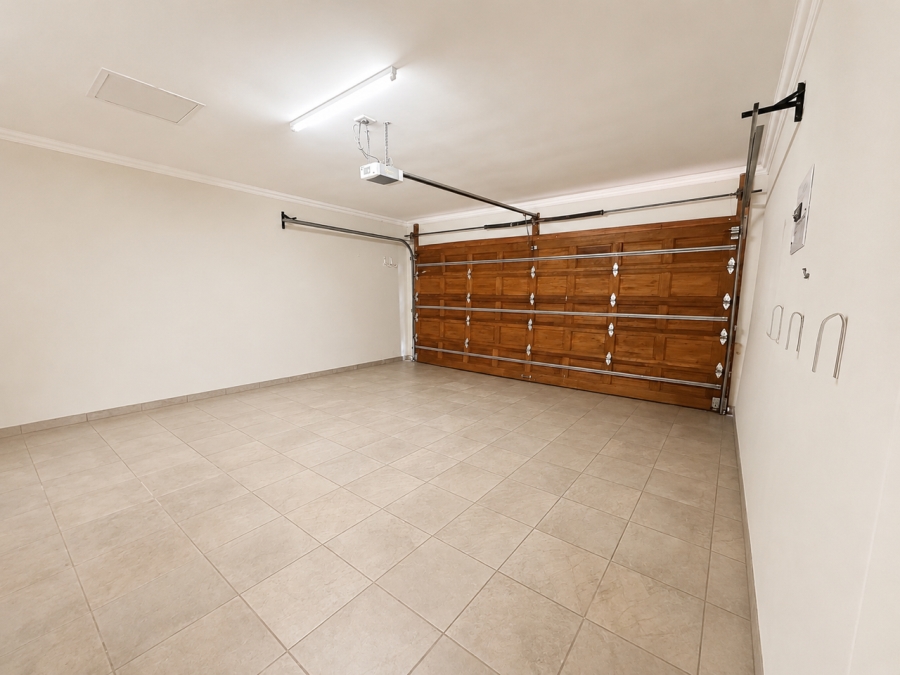 3 Bedroom Property for Sale in New Redruth Gauteng