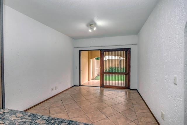 1 Bedroom Property for Sale in Lonehill Gauteng
