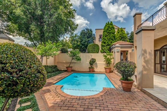 1 Bedroom Property for Sale in Lonehill Gauteng