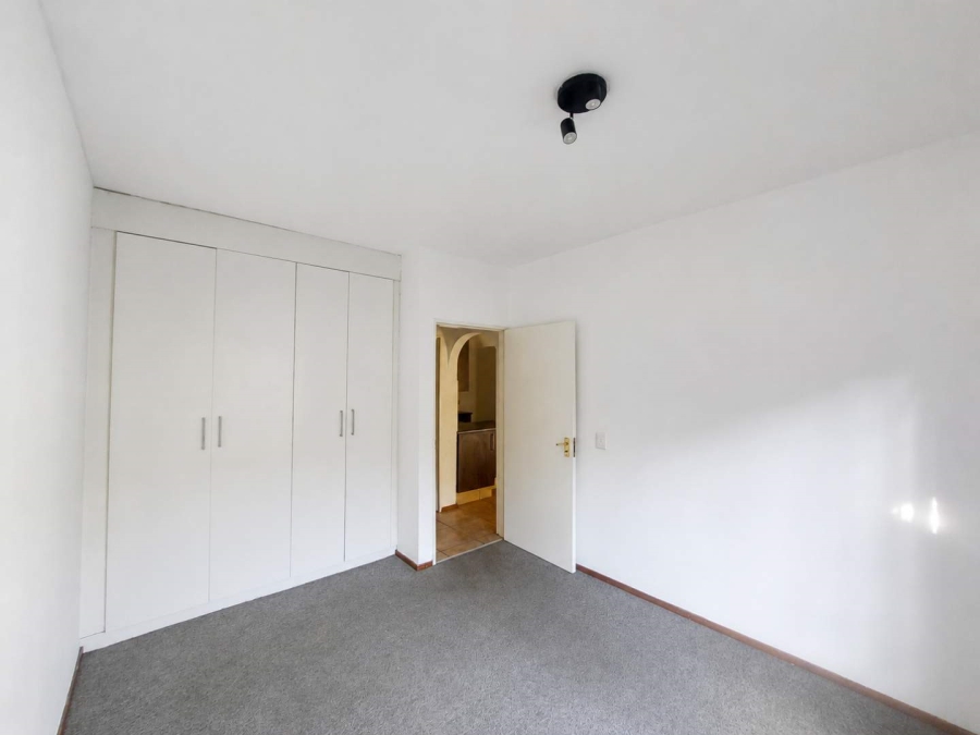 1 Bedroom Property for Sale in Lonehill Gauteng