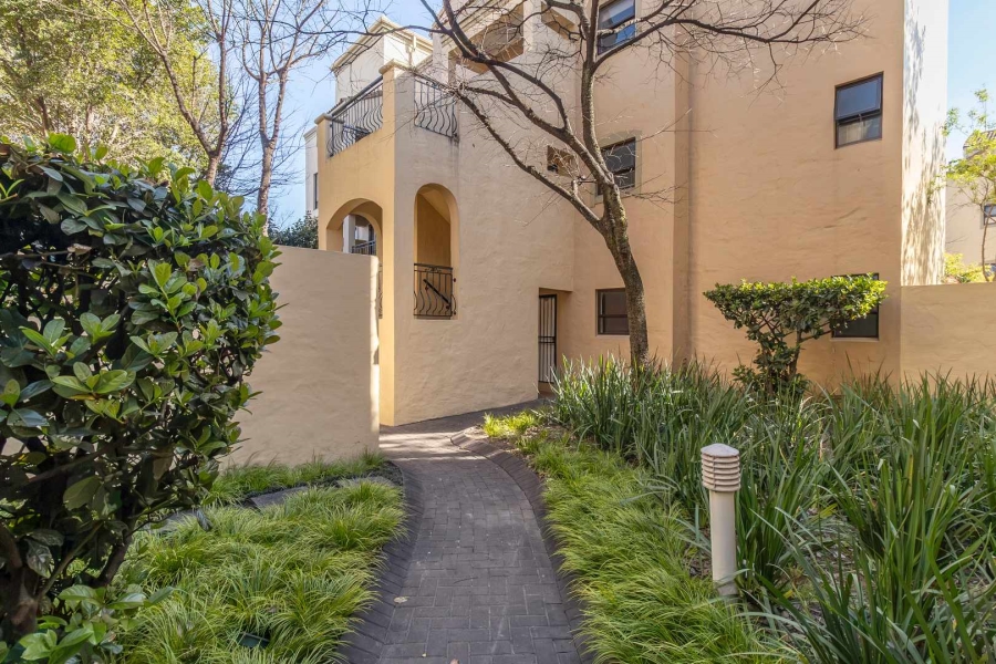 1 Bedroom Property for Sale in Lonehill Gauteng