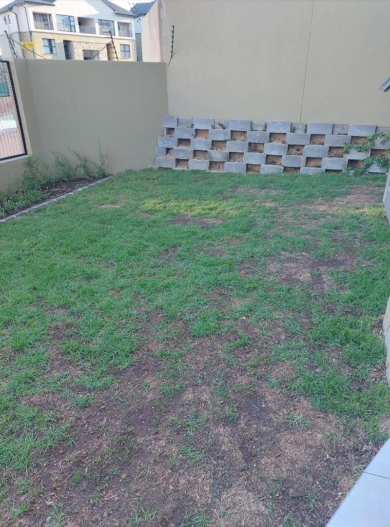 3 Bedroom Property for Sale in Waterfall Gauteng