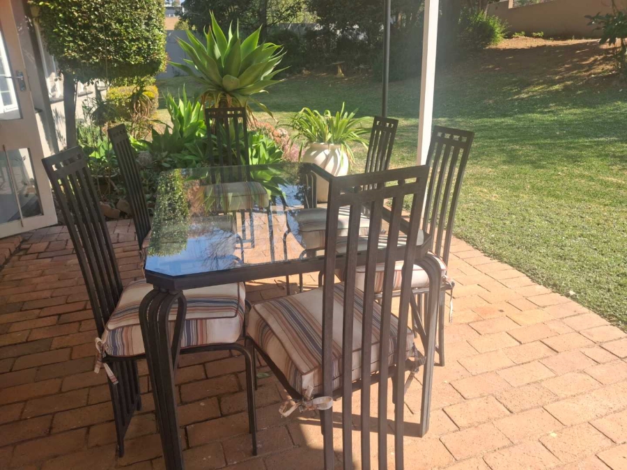 To Let 4 Bedroom Property for Rent in Illovo Gauteng