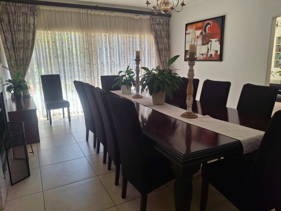 To Let 4 Bedroom Property for Rent in Illovo Gauteng