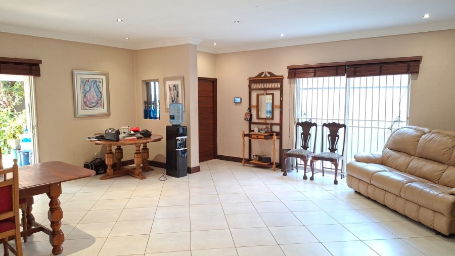 5 Bedroom Property for Sale in Sydenham Gauteng