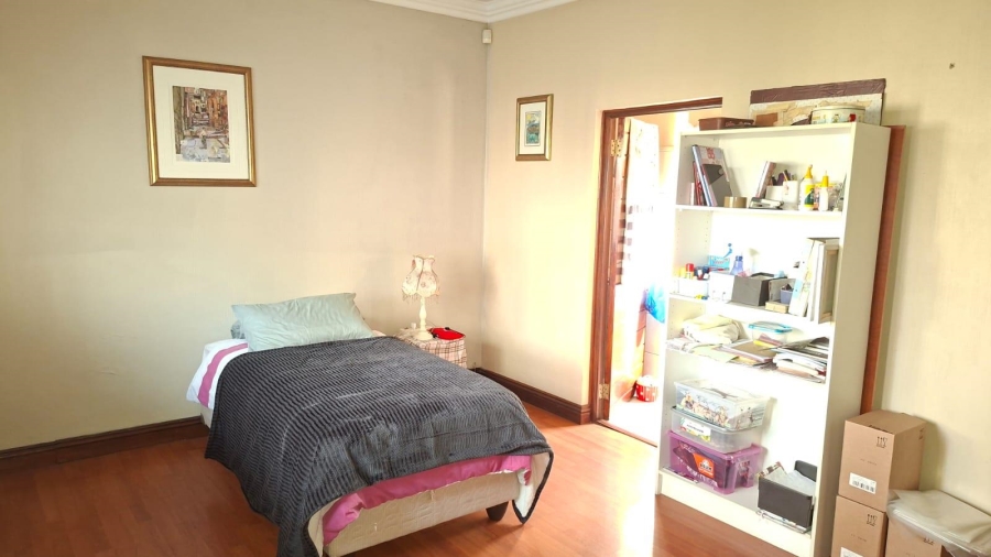 5 Bedroom Property for Sale in Sydenham Gauteng