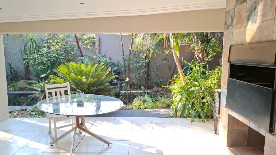 5 Bedroom Property for Sale in Sydenham Gauteng