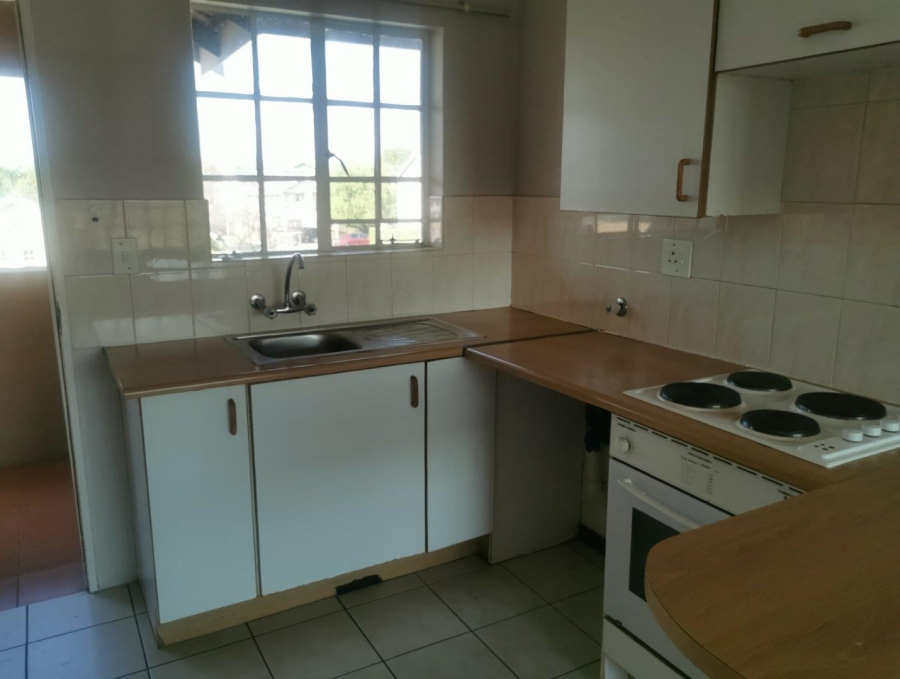 1 Bedroom Property for Sale in Elardus Park Gauteng