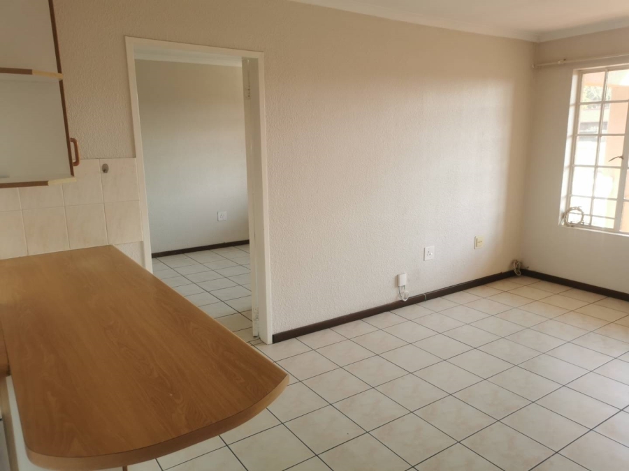 1 Bedroom Property for Sale in Elardus Park Gauteng