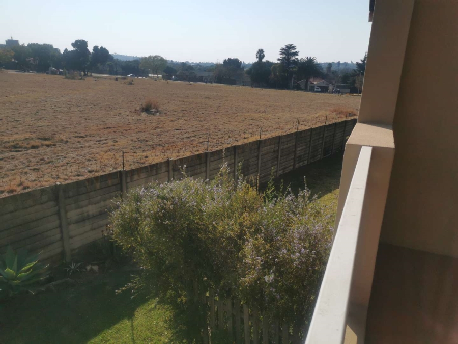 1 Bedroom Property for Sale in Elardus Park Gauteng