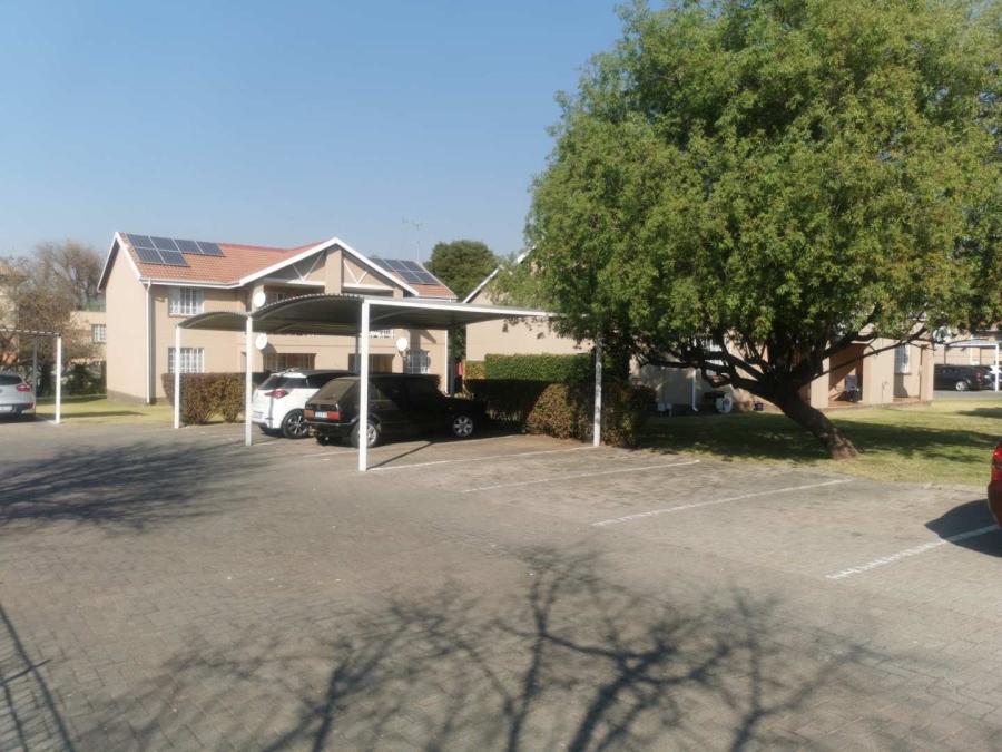 1 Bedroom Property for Sale in Elardus Park Gauteng