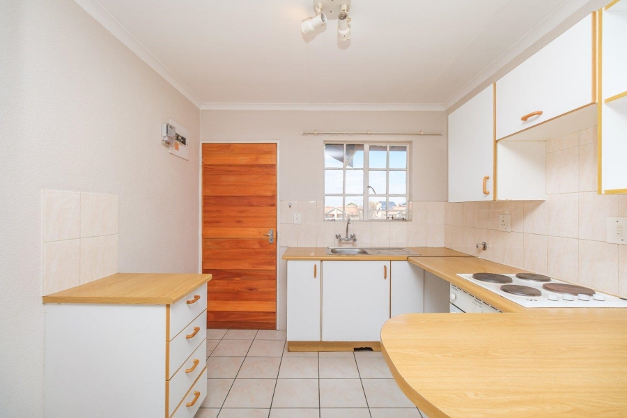 1 Bedroom Property for Sale in Elardus Park Gauteng